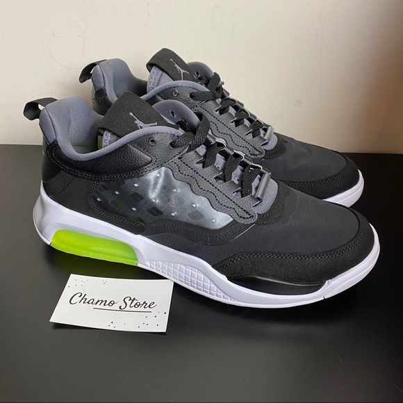 jordan max 200 black volt